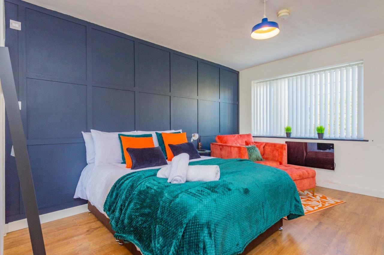 Studio Annexe By Papermill, Deeside - En-Suite, Heswall Bagian luar foto