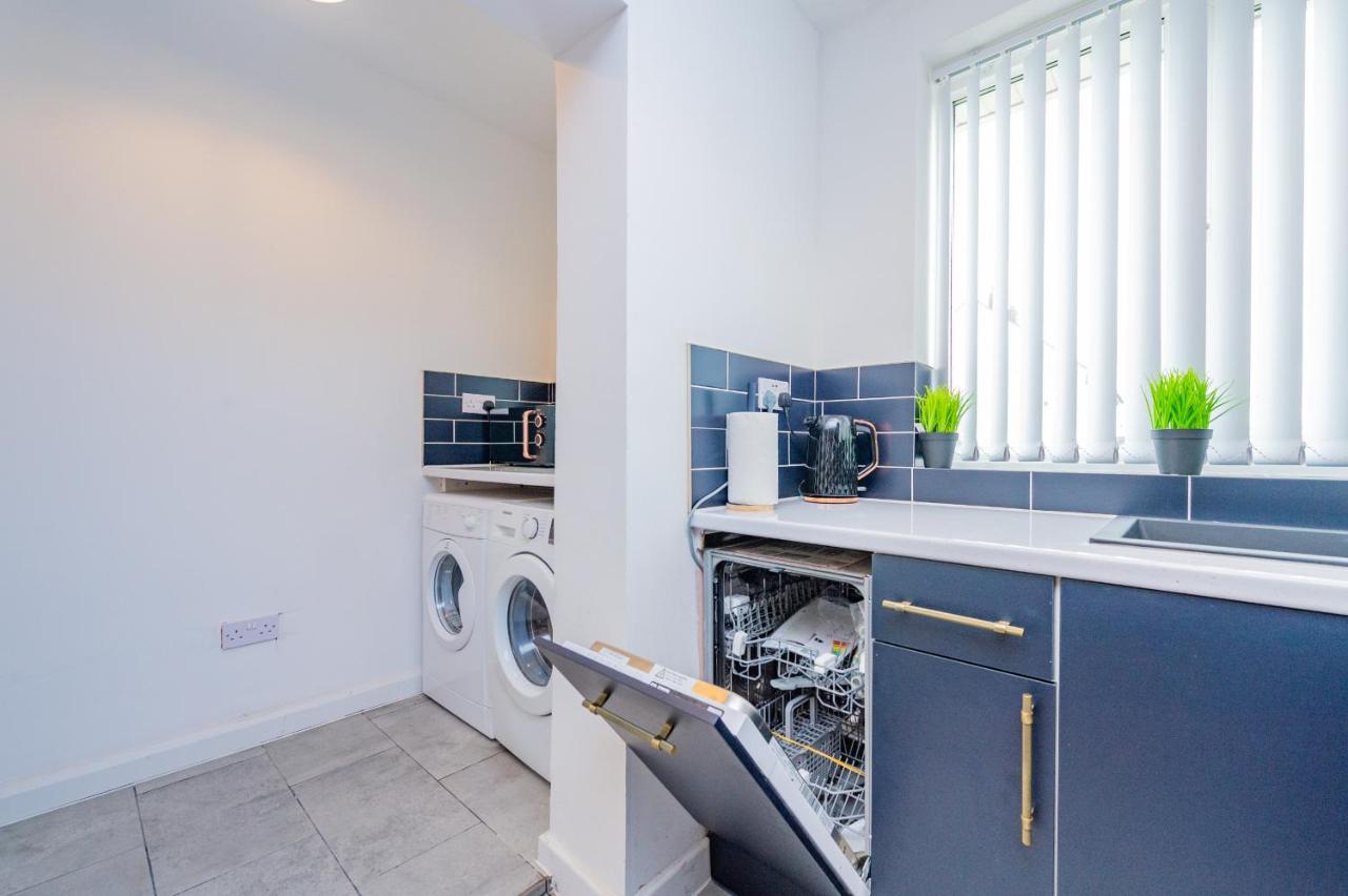 Studio Annexe By Papermill, Deeside - En-Suite, Heswall Bagian luar foto