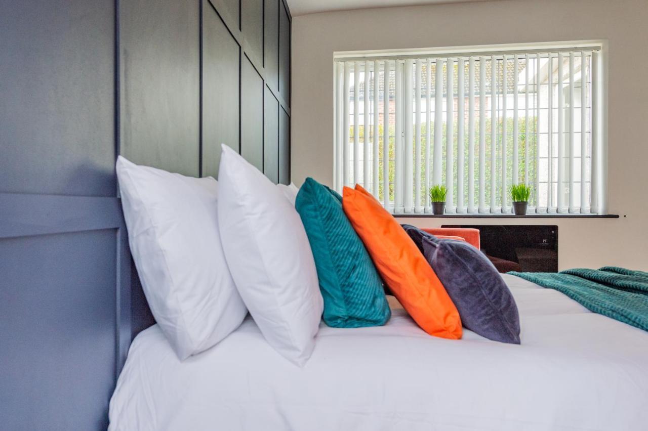 Studio Annexe By Papermill, Deeside - En-Suite, Heswall Bagian luar foto